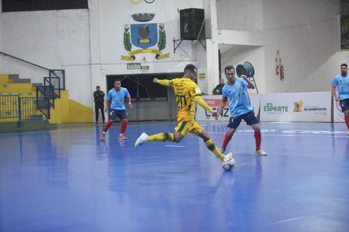 Assoeva vence o São José no Campeonato Gaúcho de Futsal