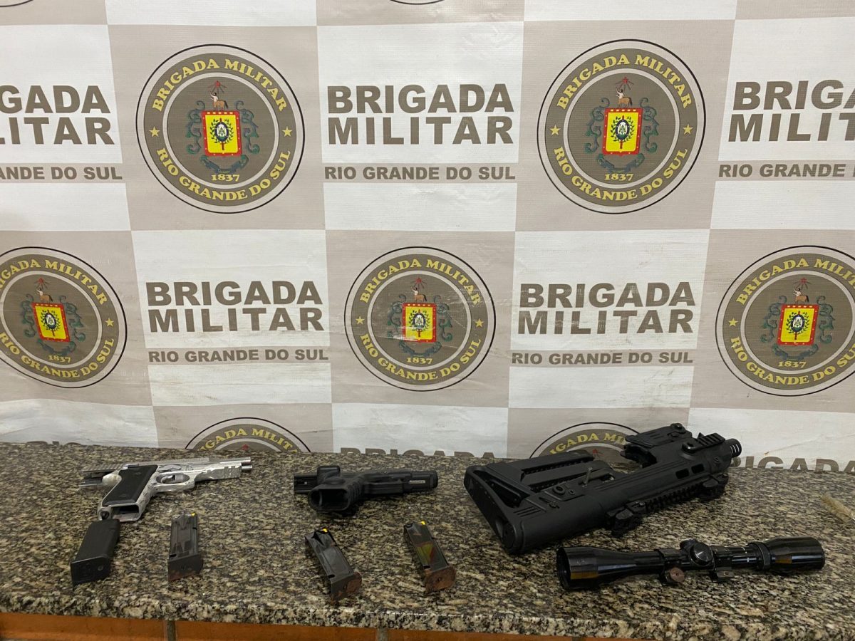 Brigada Militar prende dois homens por porte ilegal de arma de fogo em Taquari