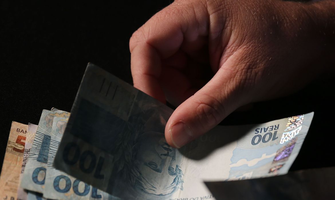 Governo inicia pagamento de R$ 1,5 mil para mais de 22 mil microempreendedores individuais