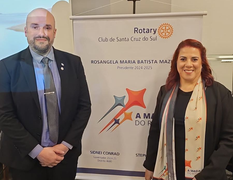 Rotary Club Santa Cruz empossa nova diretoria