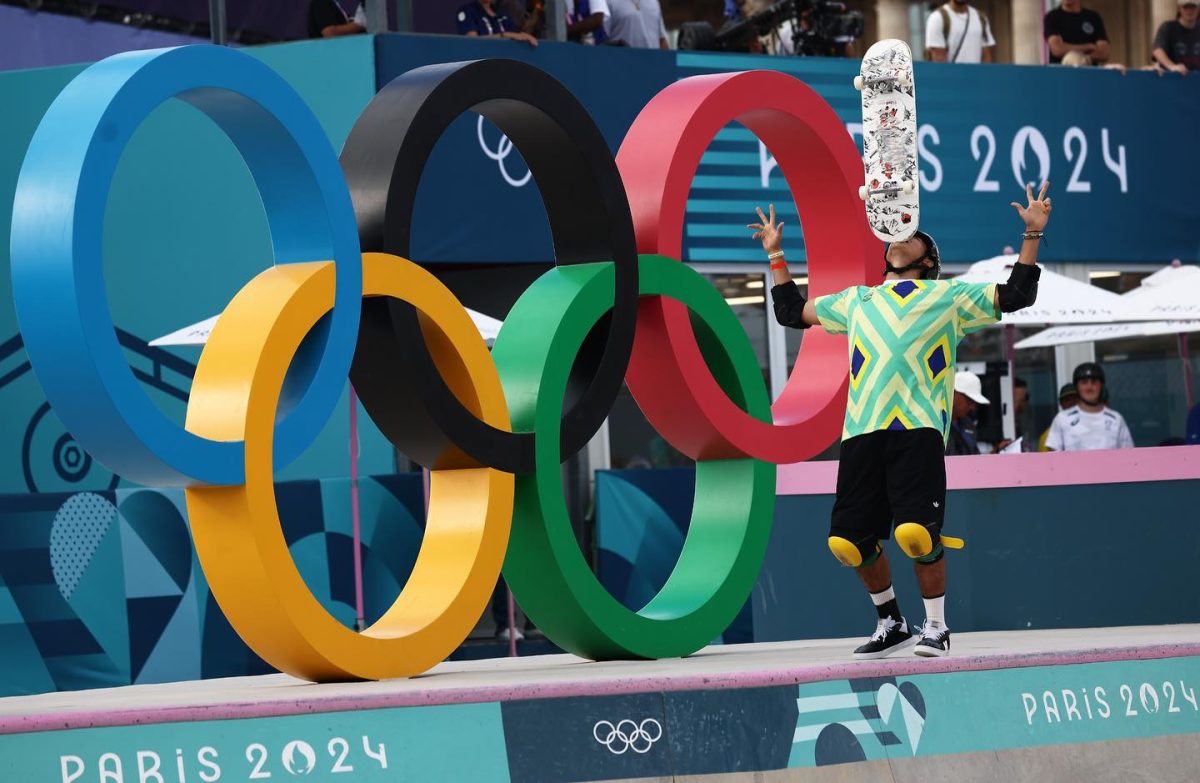 Augusto Akio é bronze para o Brasil no Skate Park