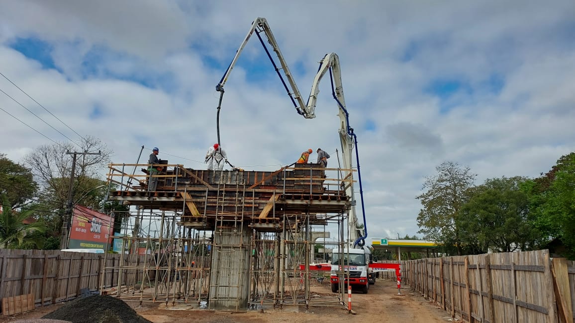 Consórcio concreta travessa do penúltimo pilar do viaduto do Arroio Grande