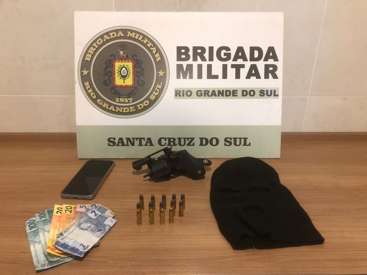 BM prende homem por porte ilegal e receptação de arma fogo furtada