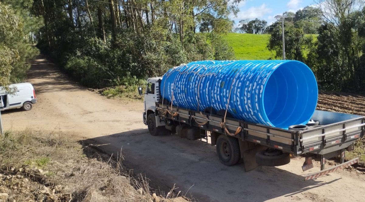 Secretaria de Agricultura realiza entrega de caixas d’água