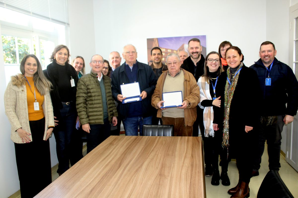 Hospital Santa Cruz homenageia cirurgiões Frank e Segala