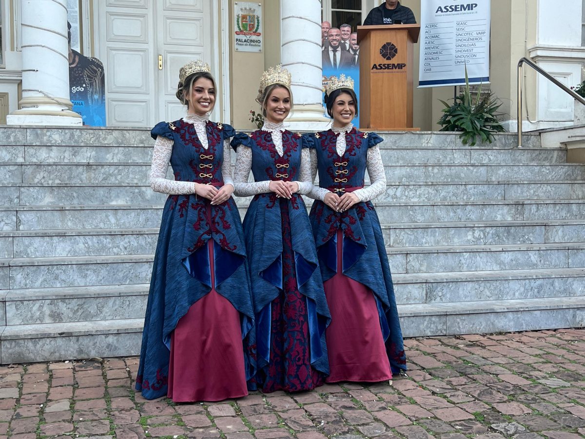 Trajes oficiais da 39ª Oktoberfest carregam história de coragem, esperança e resiliência dos imigrantes alemães