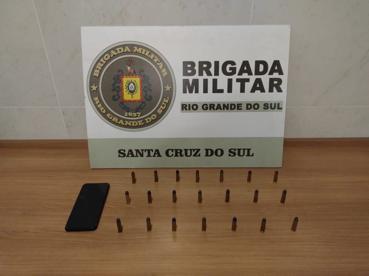 Brigada prende homem por posse ilegal de arma de fogo de uso restrito