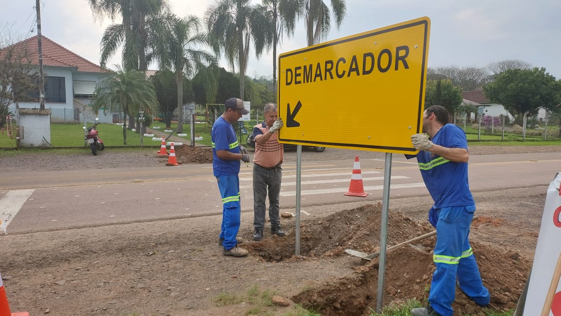 Secretaria de Segurança e Mobilidade Urbana intensifica sinalização na estrada de Rio Pardinho