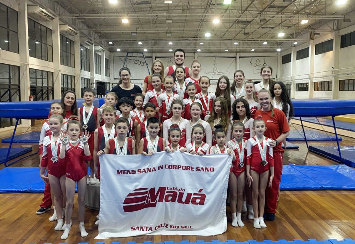 Colégio Mauá conquista 25 ouros em competições de Ginástica de Trampolim