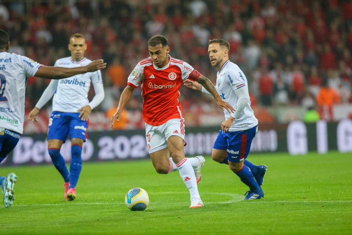 Em jogo atrasado, Inter vence o Fortaleza no Beira-Rio