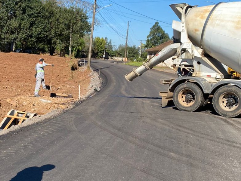 Obras de asfaltamento em Linha Andréas e Linha Santana estão concluídas