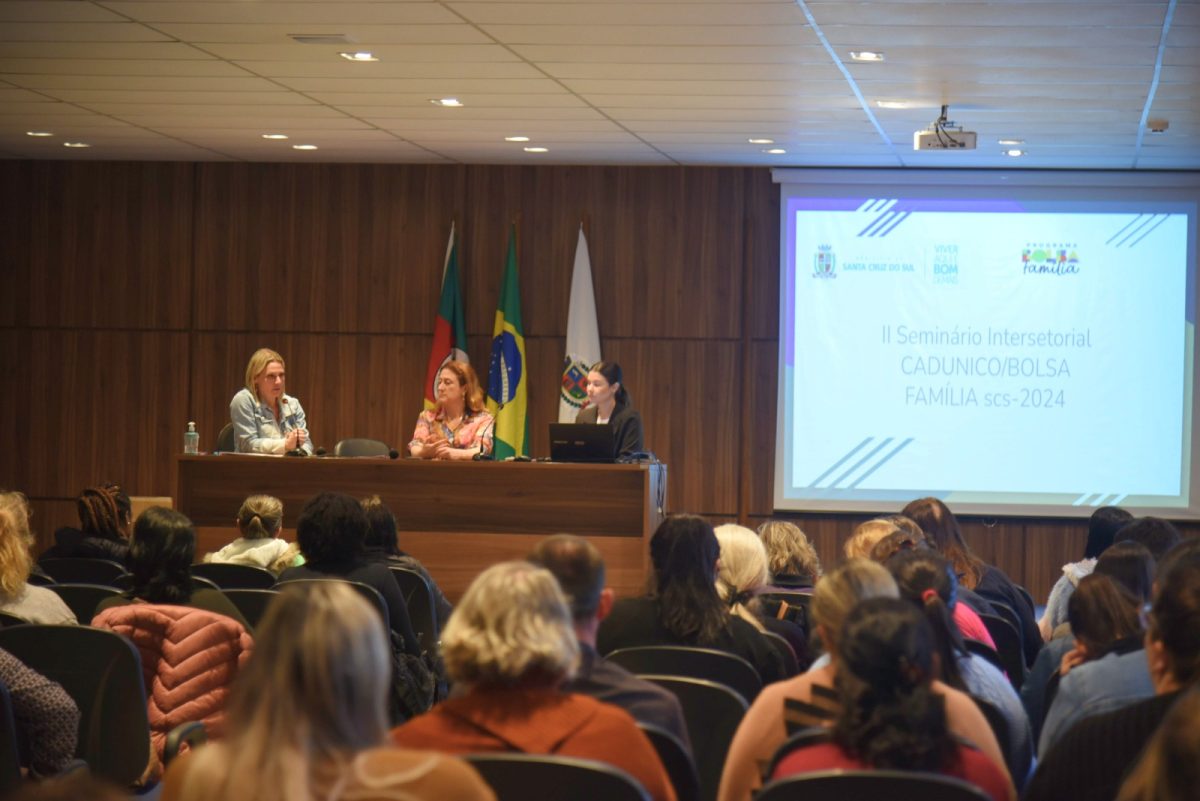 Santa Cruz realiza 2º Seminário Intersetorial do CadÚnico e Bolsa Família