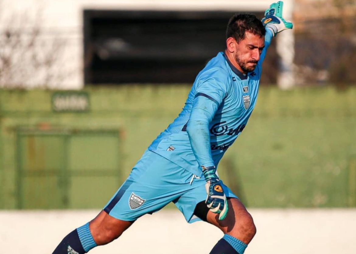 Eleito melhor goleiro do Gauchão, Rodrigo Mamá inicia preparação para representar o Avenida em 2025