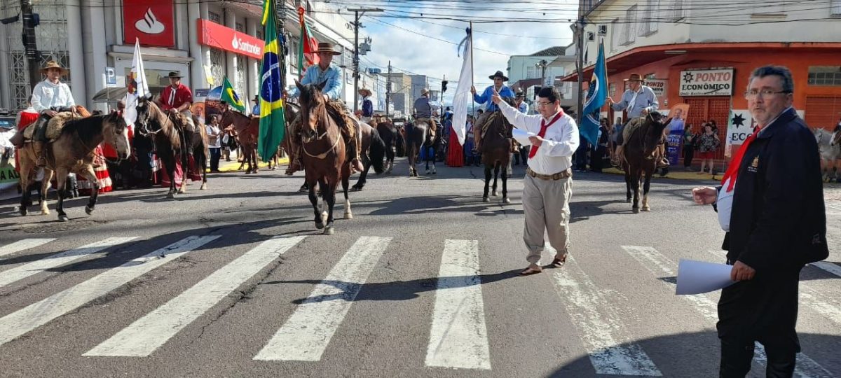 Desfile Farroupilha ocorre nesta sexta-feira em Venâncio Aires