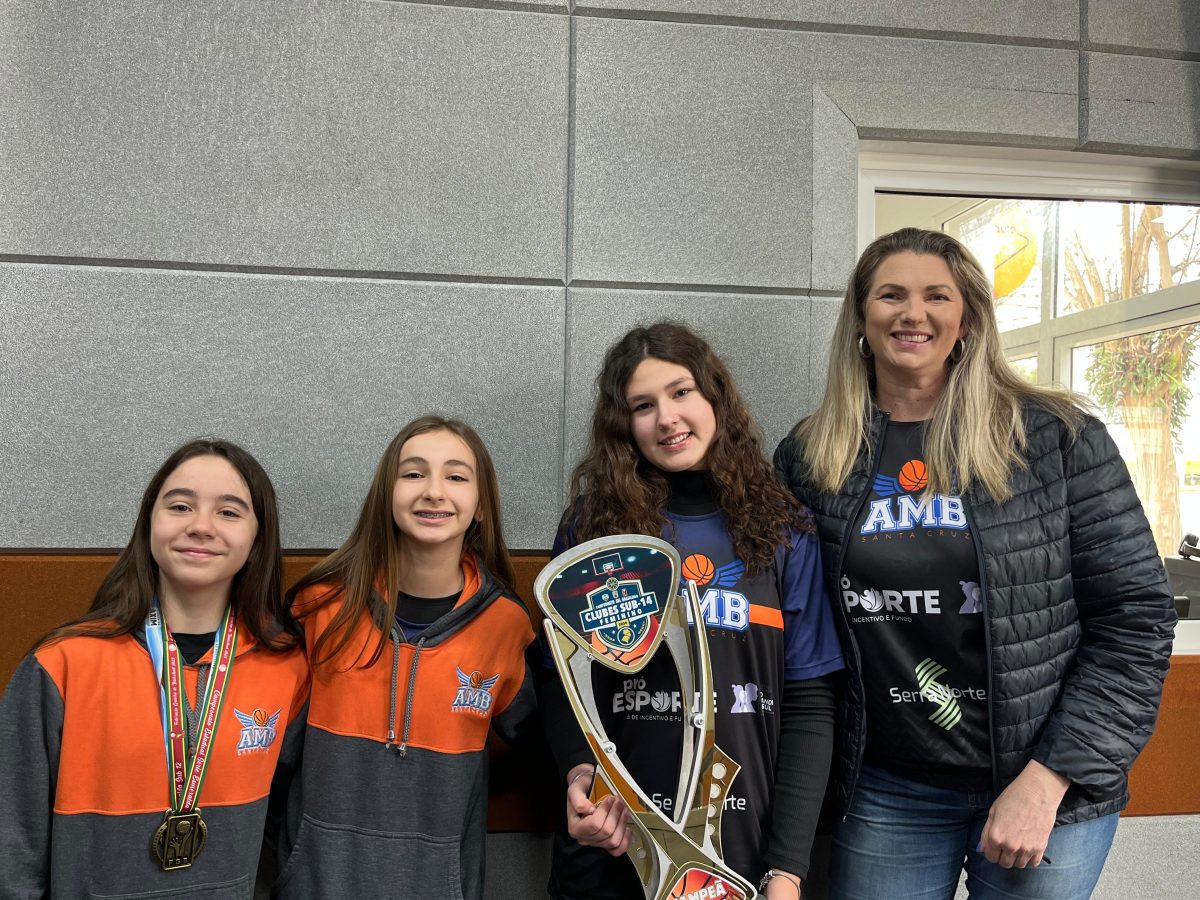 Associação Meninas do Basquete desenvolve o esporte feminino na região