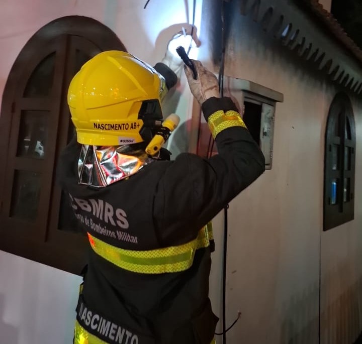 Princípio de incêndio é registrado na Casa do Papai Noel de Venâncio Aires