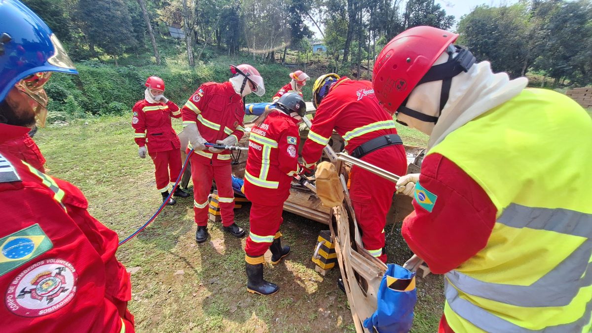 Bombeiros Voluntários de Sobradinho concluem módulo de resgate veicular