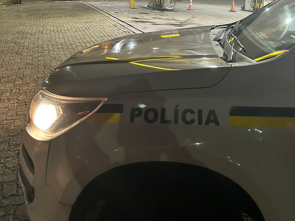 Após acidente no centro, condutor foge sem prestar socorro