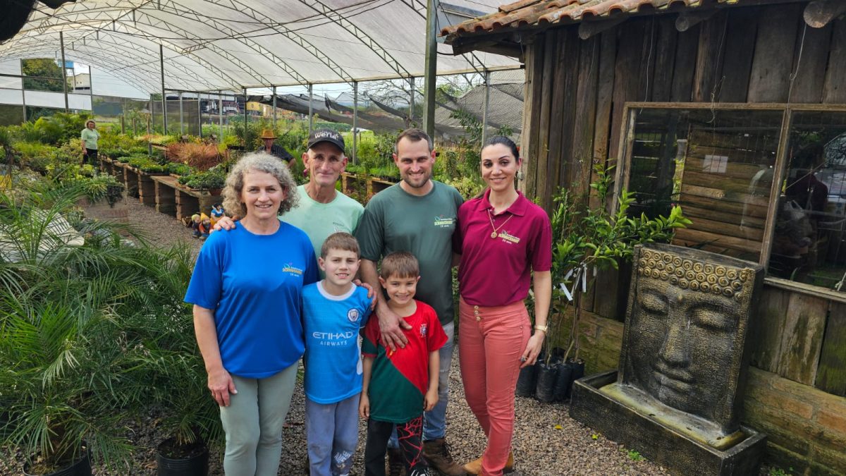 Negócio que deu frutos: Floricultura e Viveiro Schvaickardt celebra 25 anos