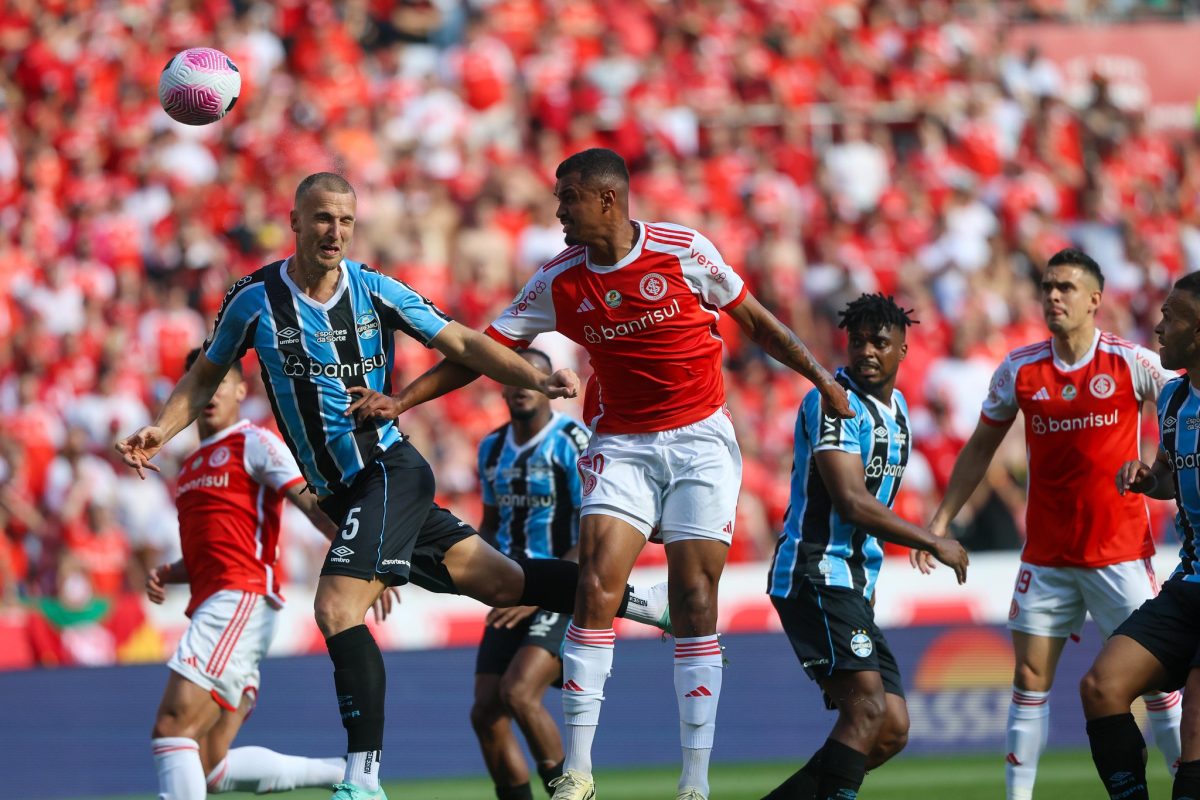 Inter vence Grêmio no Beira-Rio em jogo válido pelo Brasileirão