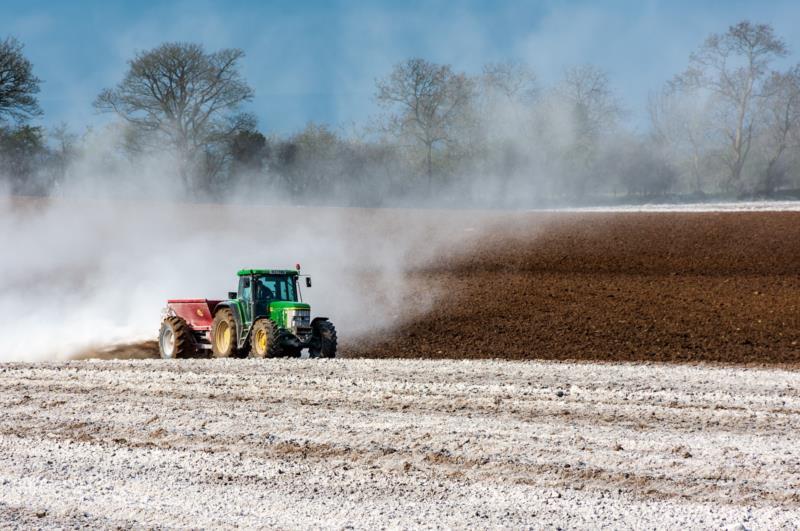 Agricultura de Santa Cruz abre inscrições para calcário subsidiado