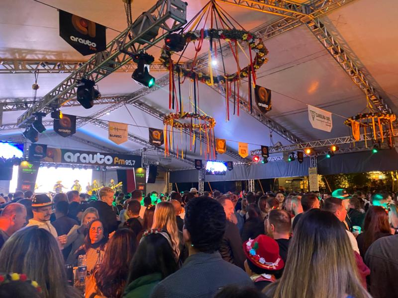 Confira a programação do Espaço Arauto no primeiro sábado de Oktoberfest