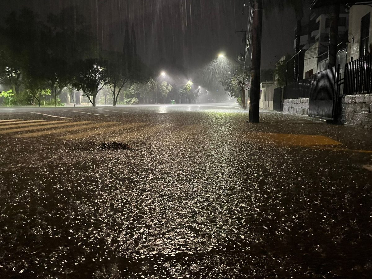 Defesa Civil emite alerta para chuva e vento forte no Vale do Rio Pardo