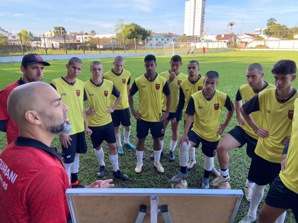 Guarani joga neste sábado contra Apafut no Edmundo Feix