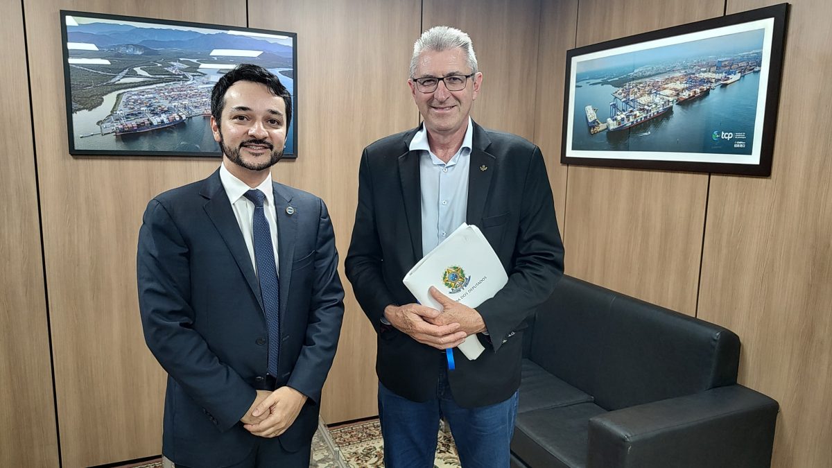 Deputado Heitor Schuch lidera mobilização pelo aeroporto de Santa Cruz