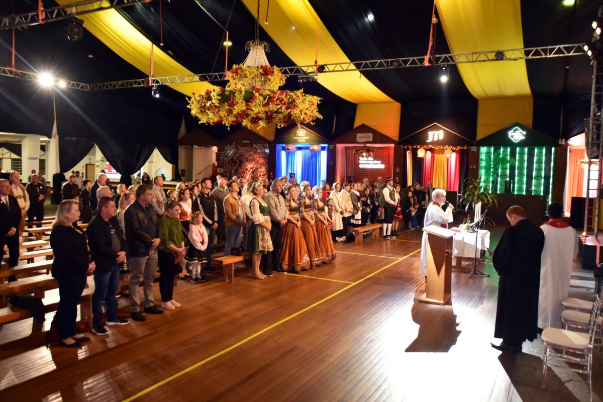 Fé e religiosidade marcam Culto Ecumênico nesta quinta na 39ª Oktoberfest