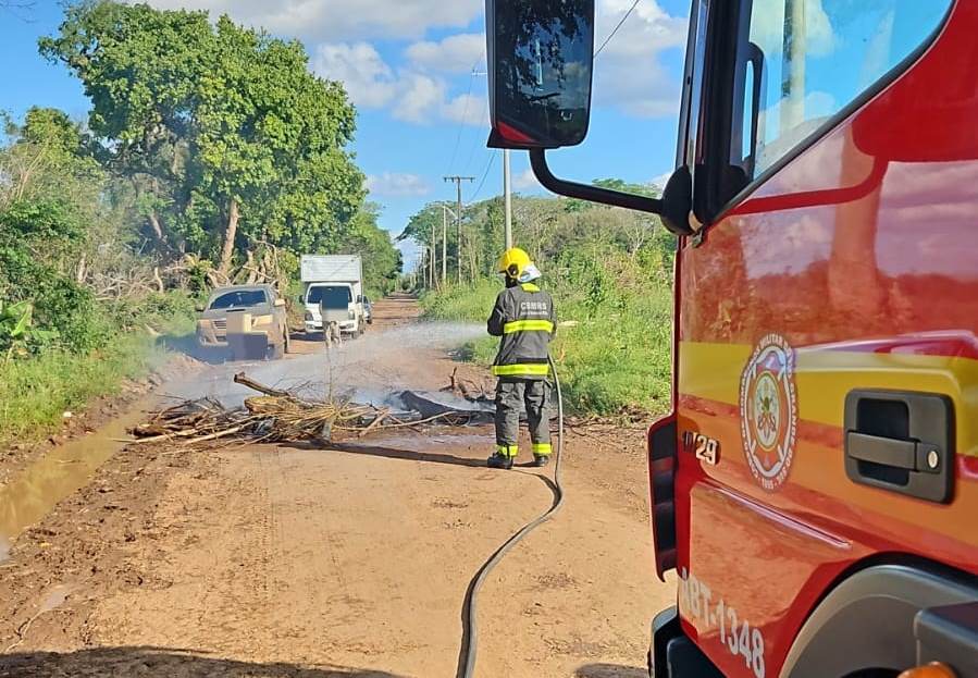 Incêndio obstrui ERS-130 no interior de Venâncio Aires 