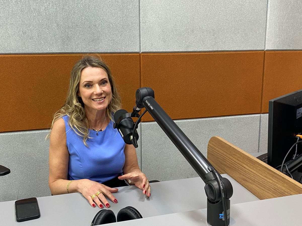 Rádio Revista – Alessandra Bischoff Fischer, Publicitária e Autora