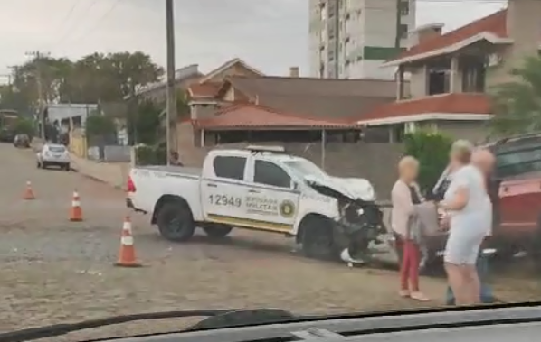 Acidente com viatura da Brigada Militar é registrado em Venâncio Aires