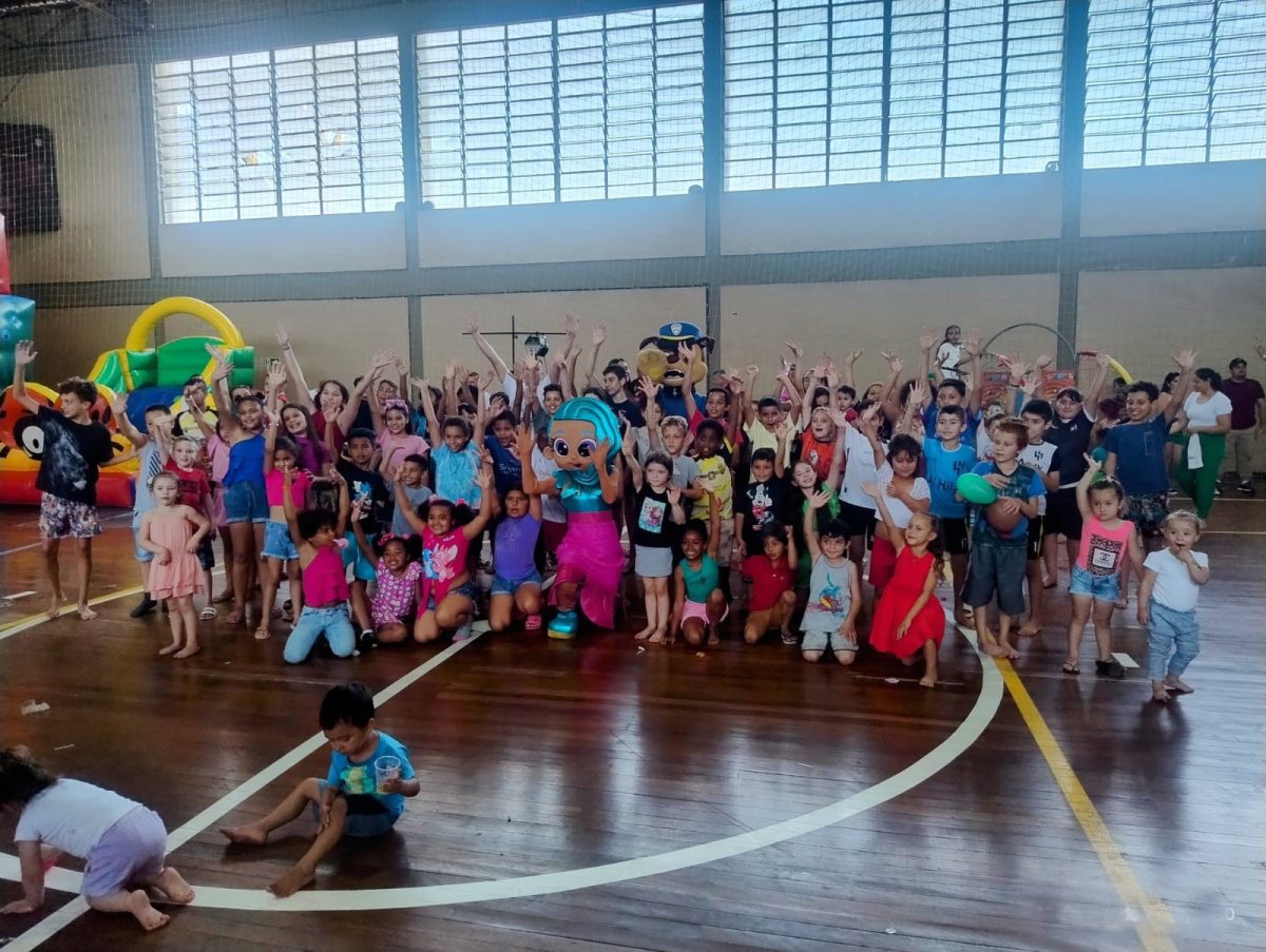 Templo de Umbanda Luz de Aruanda reúne 300 crianças em festividade