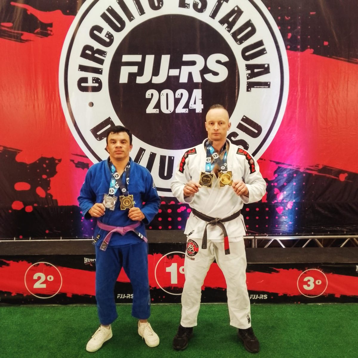 Atletas de Vera Cruz trazem medalhas do Circuito Estadual de Jiu-jitsu