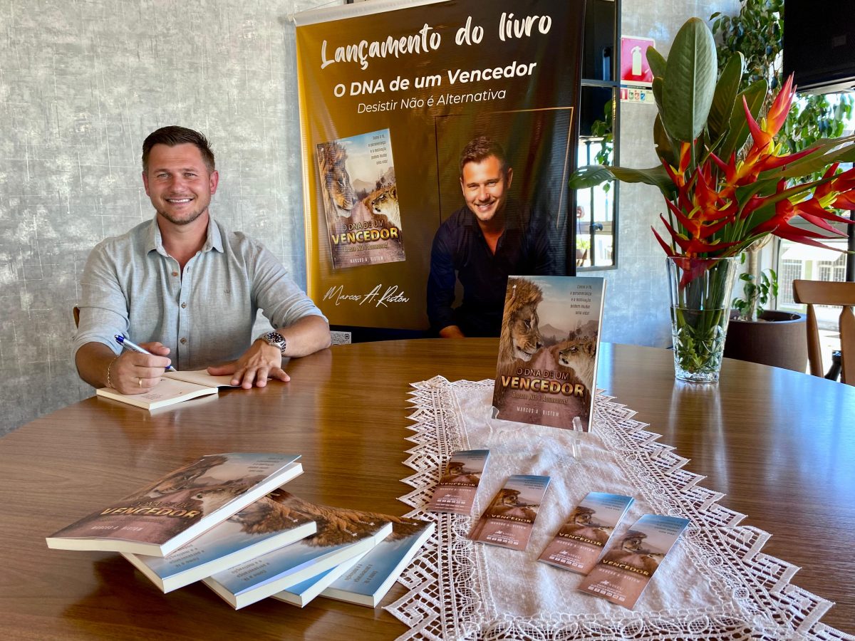 Agricultor vera-cruzense lança livro sobre superação