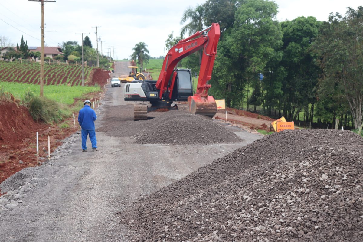 Inicia nova etapa de pavimentações na Estrada de Boa Esperança de Alta