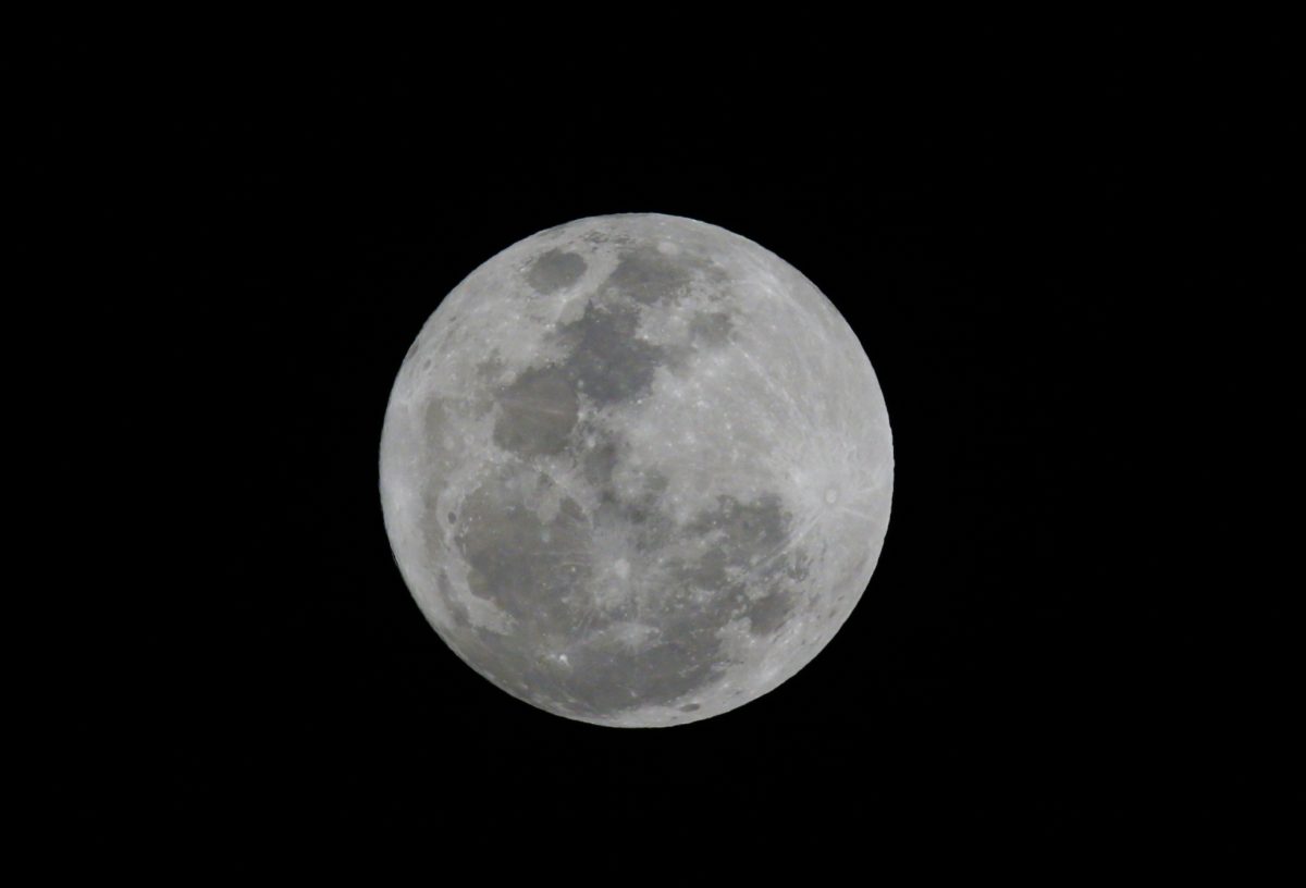 Maior superlua do ano pode ser vista nesta quinta-feira