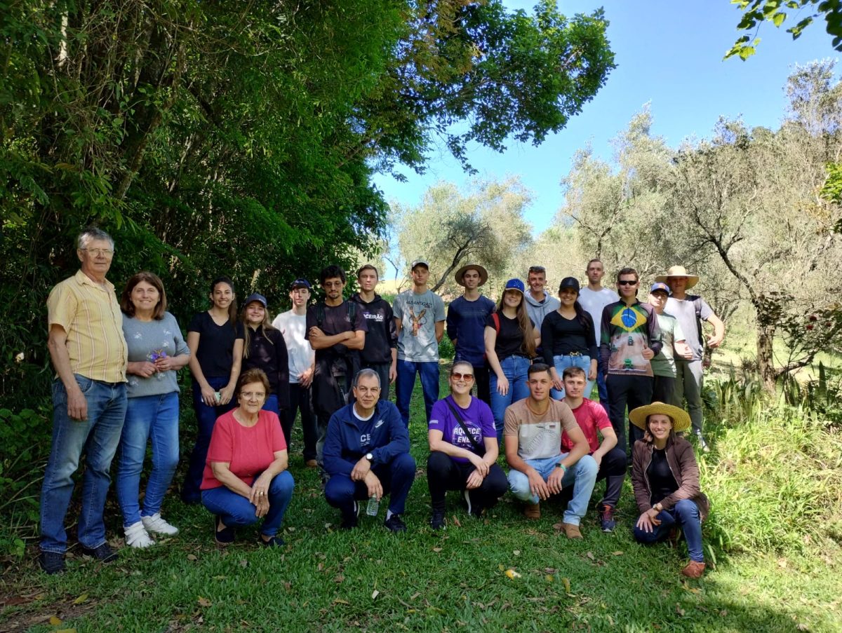 Estudantes do Técnico em Agropecuária da Unisc realizam visita técnica em Ibarama