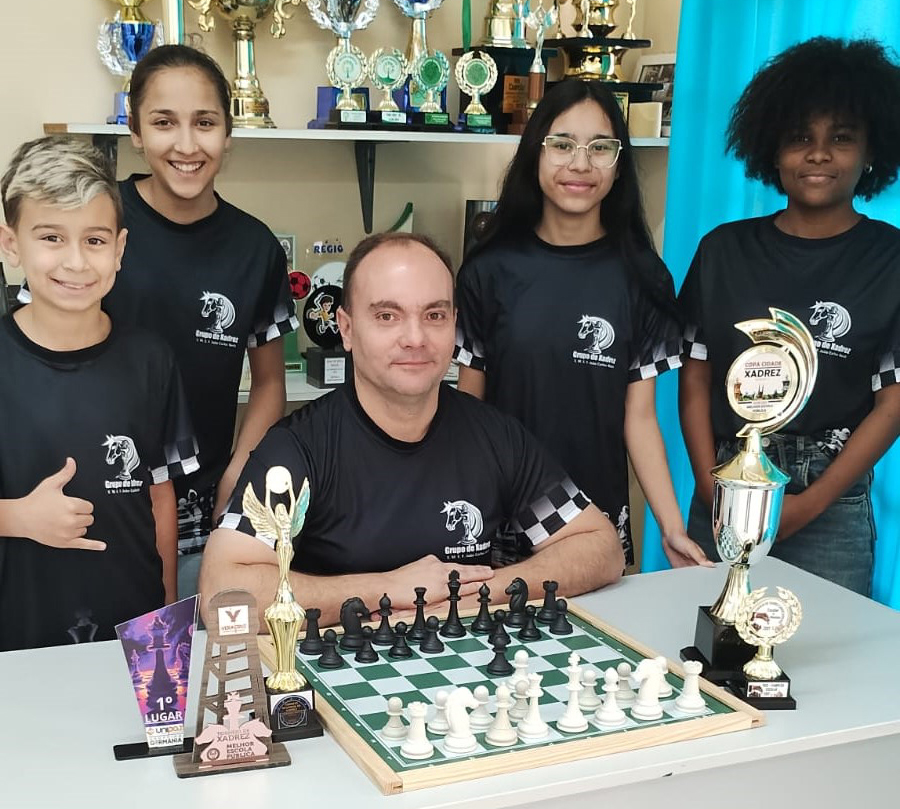 Xadrez da Escola João Carlos Rech leva Vera Cruz à final dos Jergs