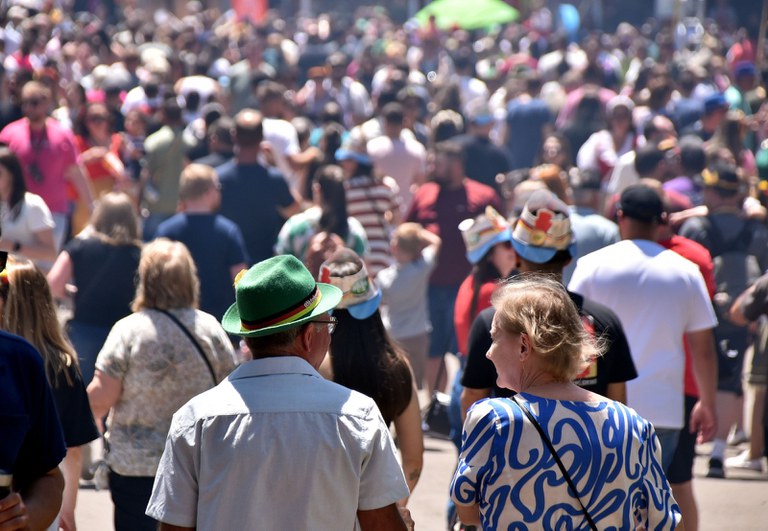 Balanço mostra que mais de mil empregos diretos foram gerados pela Oktoberfest