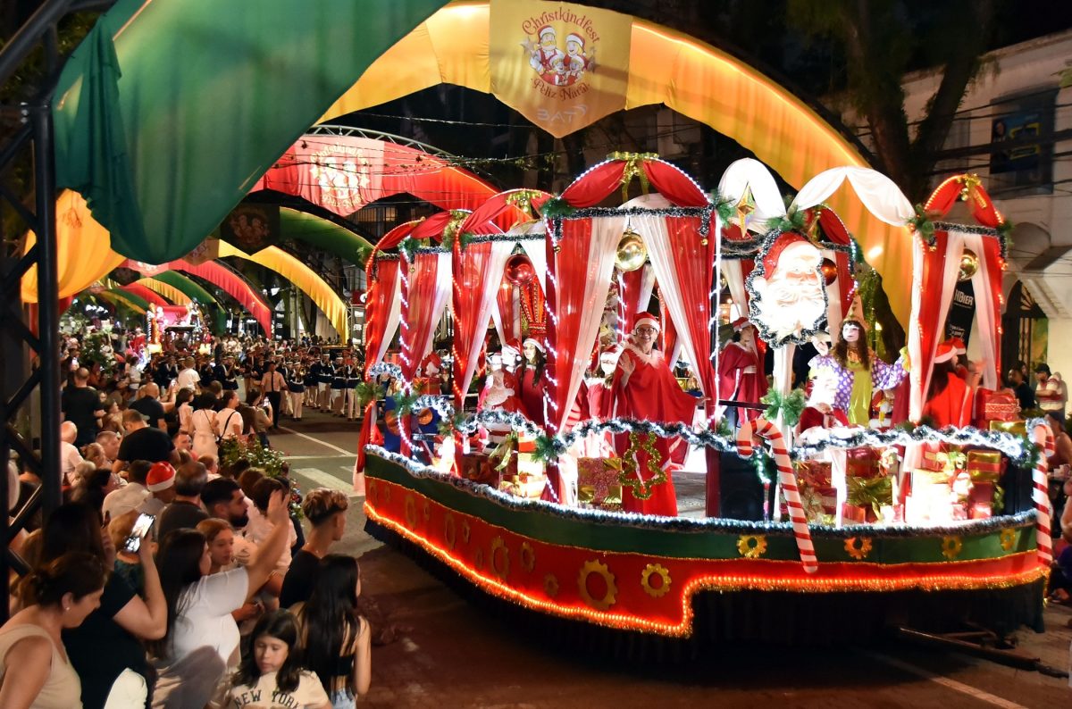 Natal Encantado toma conta de Santa Cruz do Sul na Christkindfest 2024