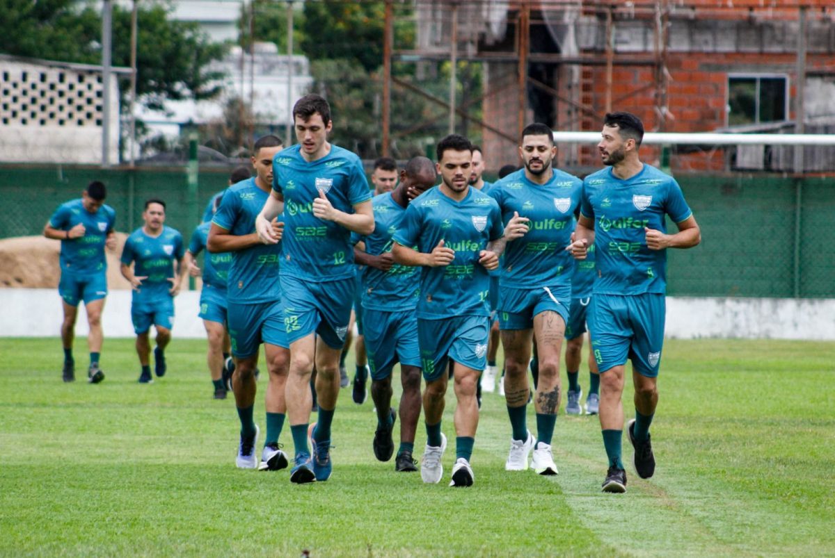 Avenida inicia pré-temporada visando o Gauchão 2025