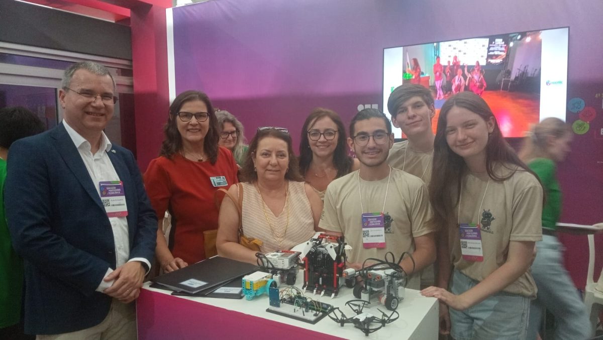 Alunos do IFSul de Venâncio Aires apresentam projetos em Brasília