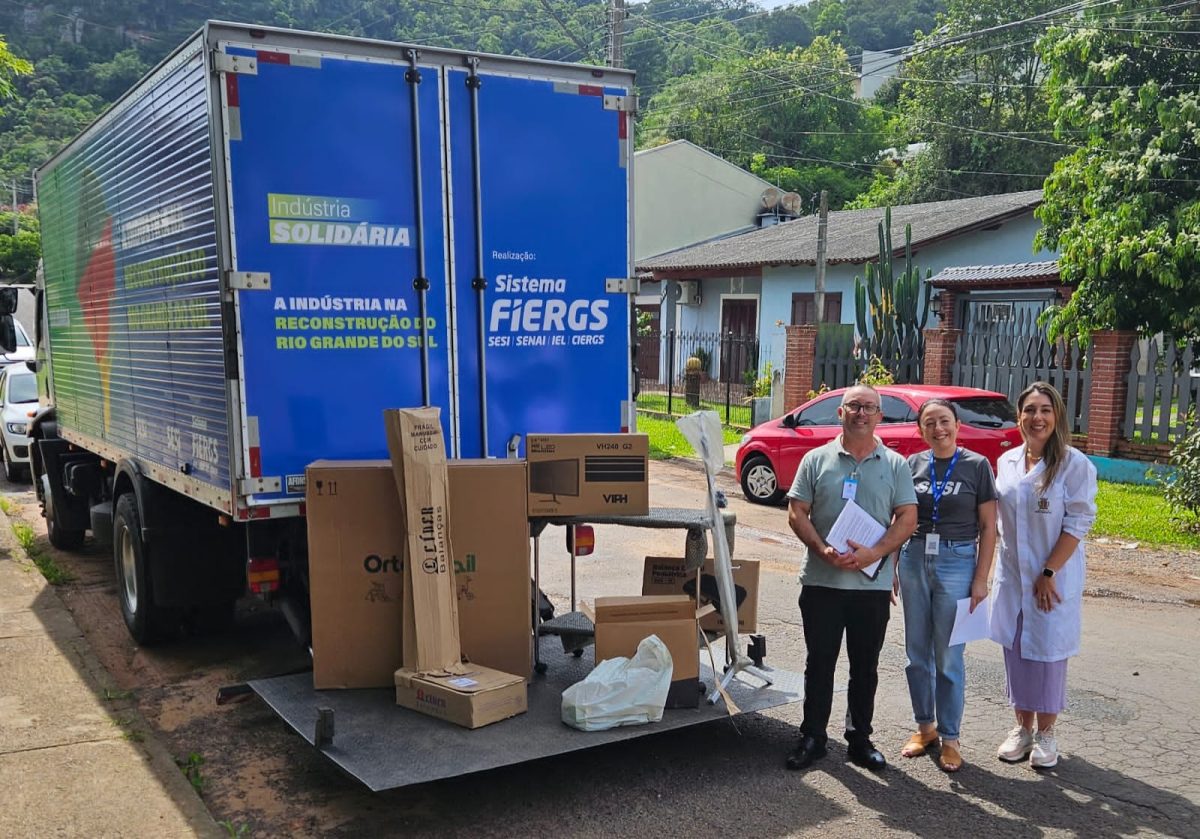 Secretaria da Saúde recebe doação de equipamentos feita pelo Sesi-RS