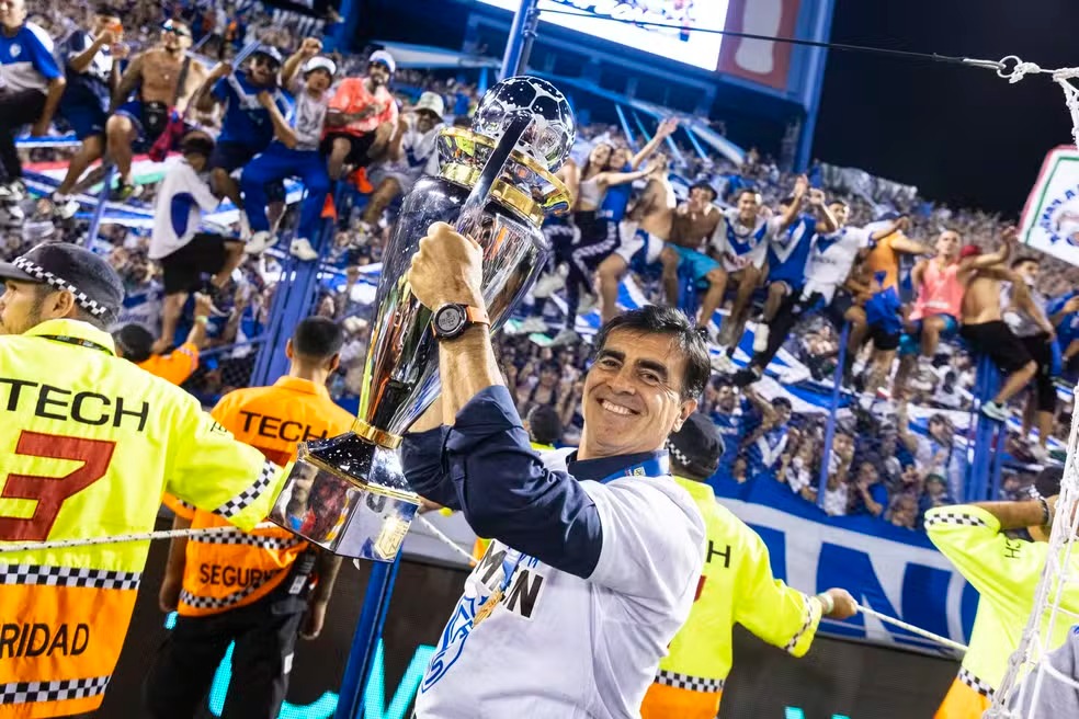 Grêmio anuncia Gustavo Quinteros como novo técnico