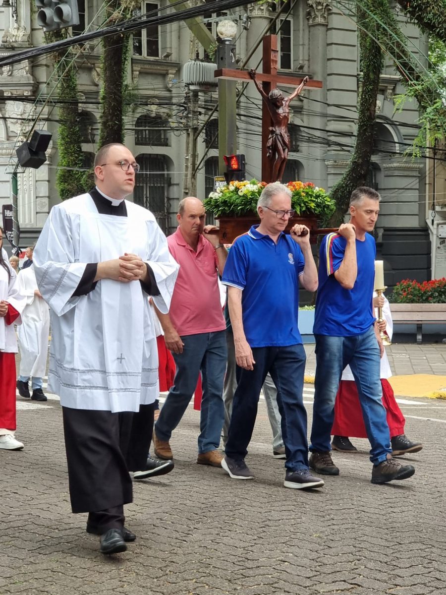 Procissão e Missa Solene marcam a abertura do Ano Santo na Diocese de Santa Cruz