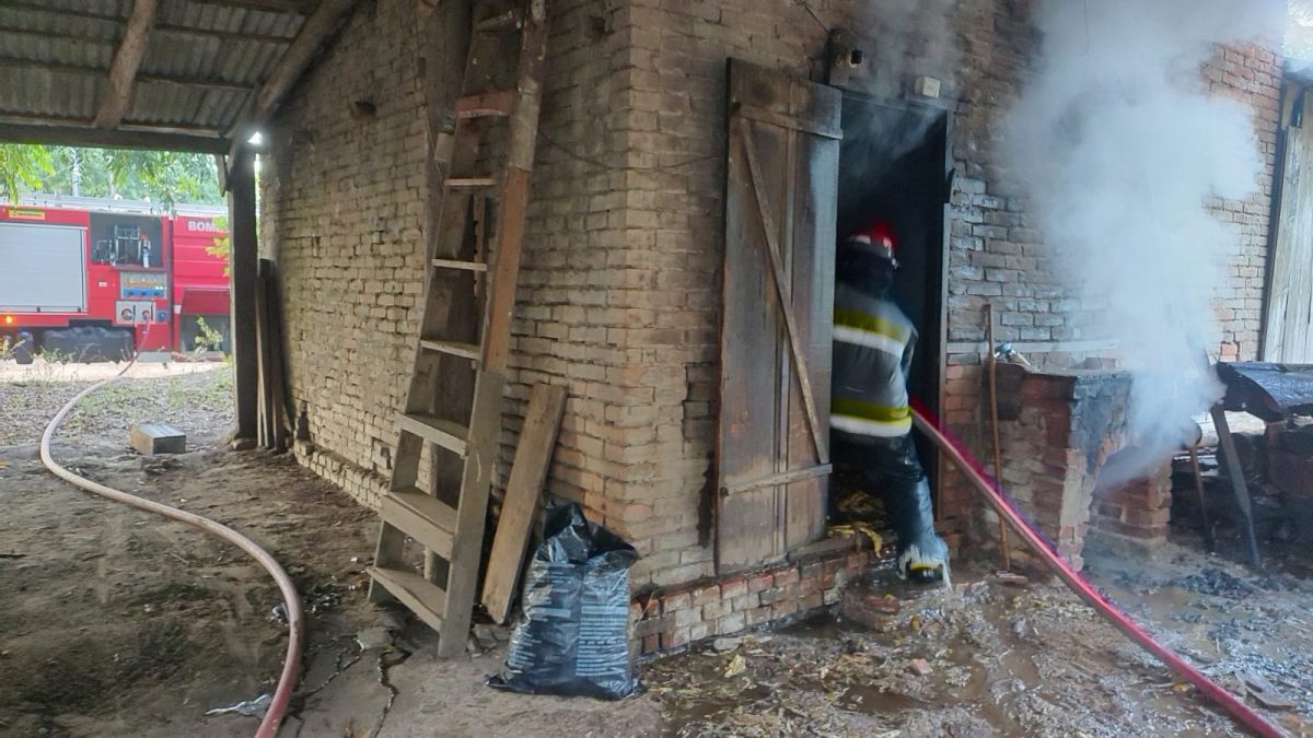 Corpo de Bombeiros de Candelária atende 19º incêndio em estufa de tabaco