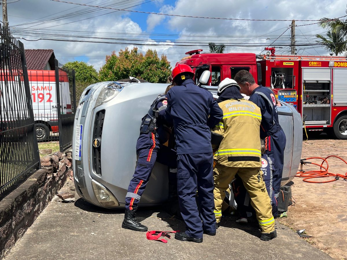 Acidente no bairro Arroio Grande deixa três feridos neste Natal