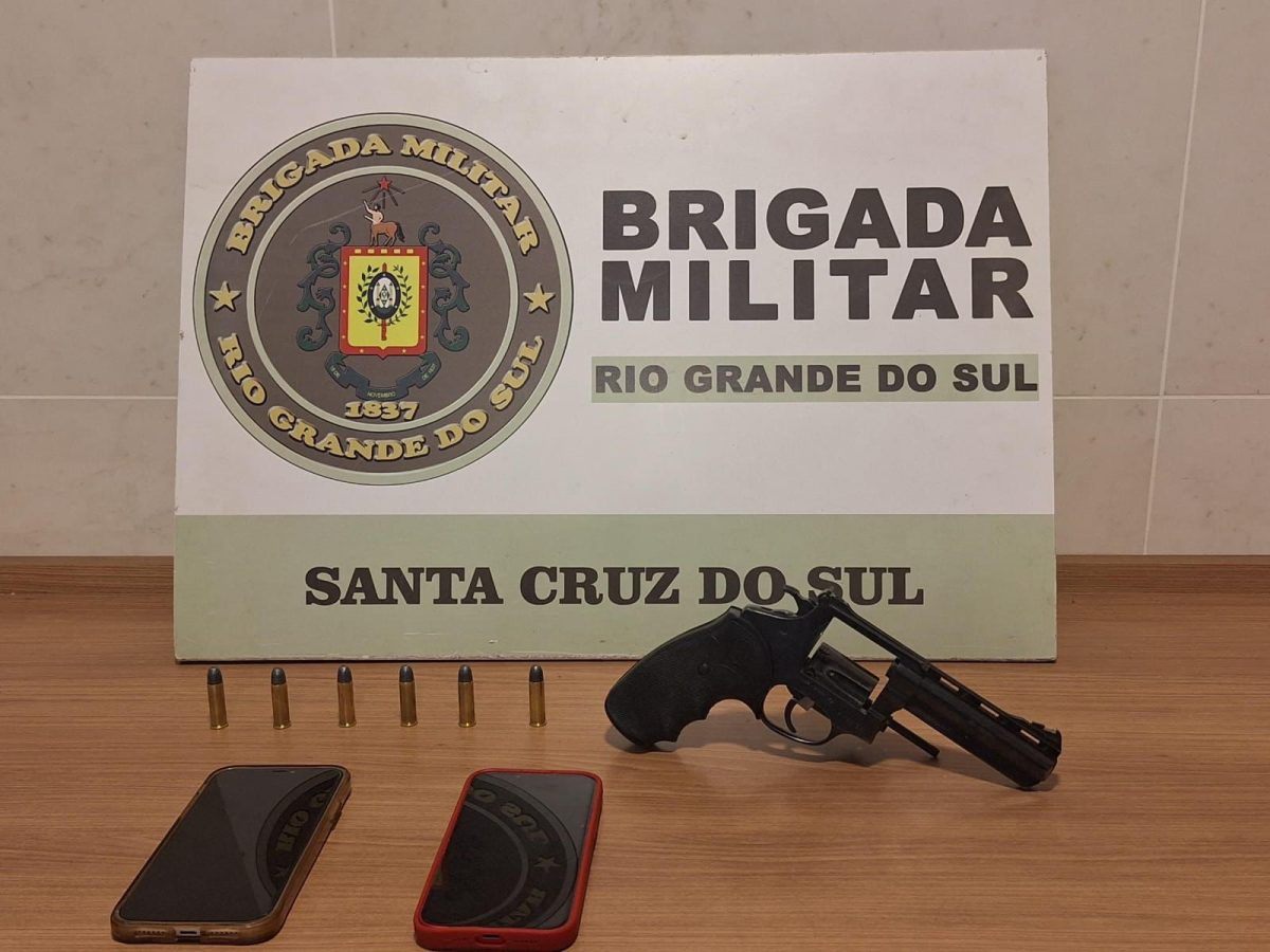 Homem é preso com revólver furtado após disparos em Santa Cruz